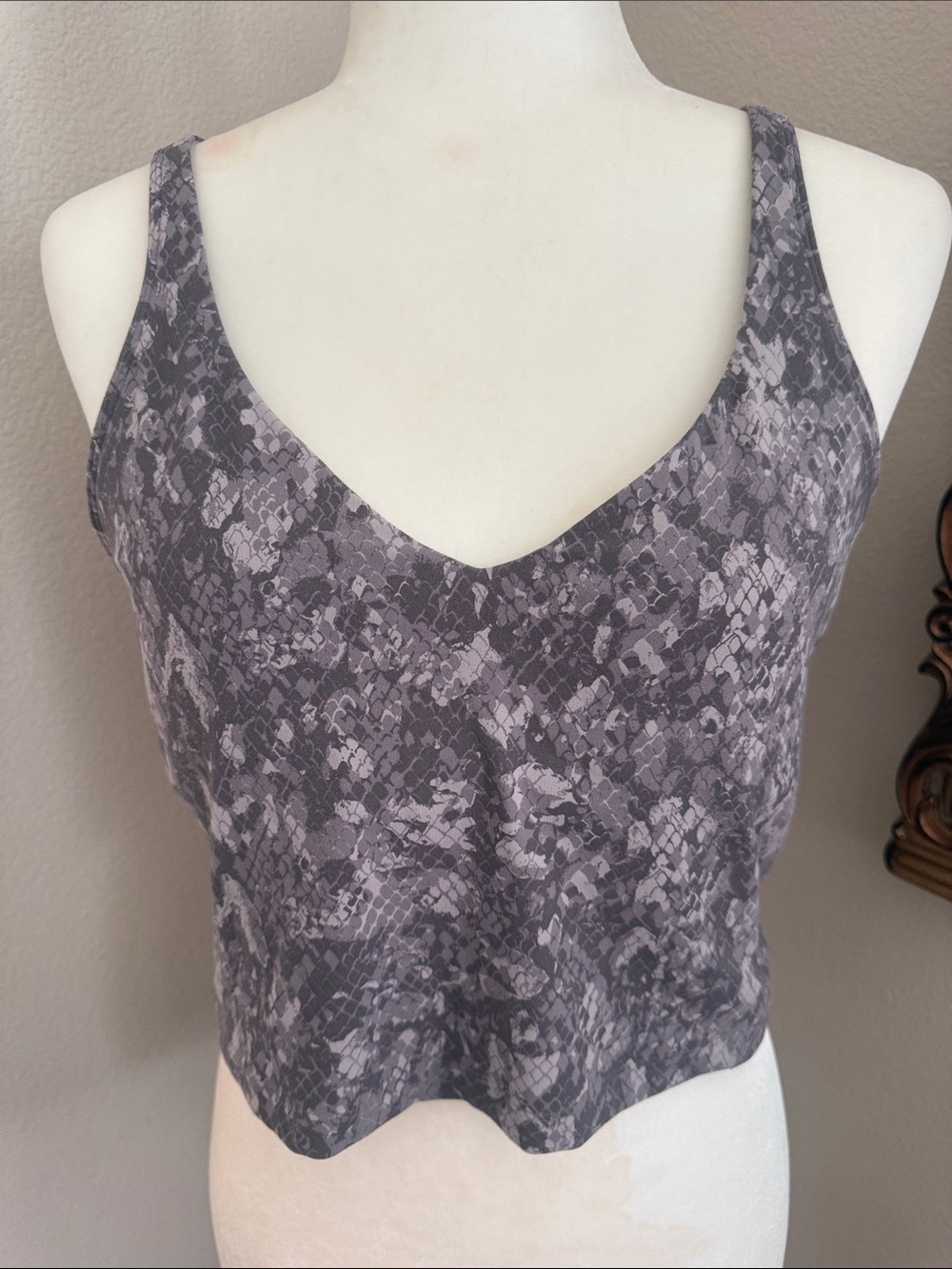 lululemon athletica Grey Patterned V-Neck Cropped Tank